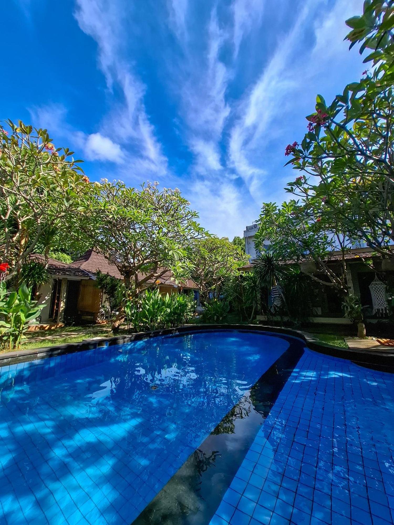 Oasis Villas Gili Trawangan Exteriör bild